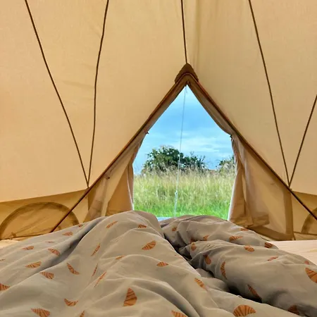 Lyxtält Big Tent With Real Beds And Ocean View Stege