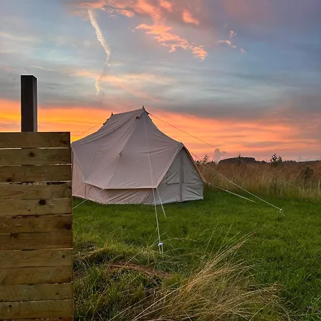 Big Tent With Real Beds And Ocean View Lyxtält *