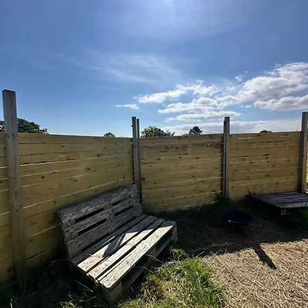 Big Tent With Real Beds And Ocean View Lyxtält *